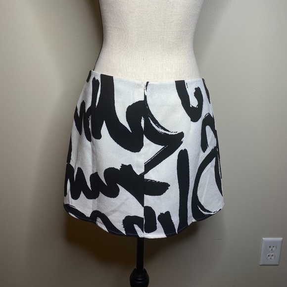 TOBI Block You Out Skirt Mini Size M - Picture 3 of 6